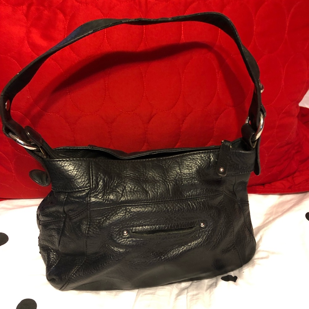 B Makowsky black leather shoulder bag